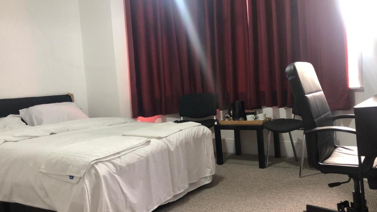 Saji Hotel Illford Илфорд Экстерьер фото